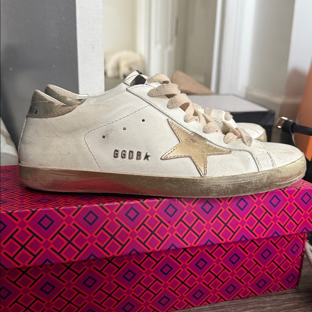 Golden goose